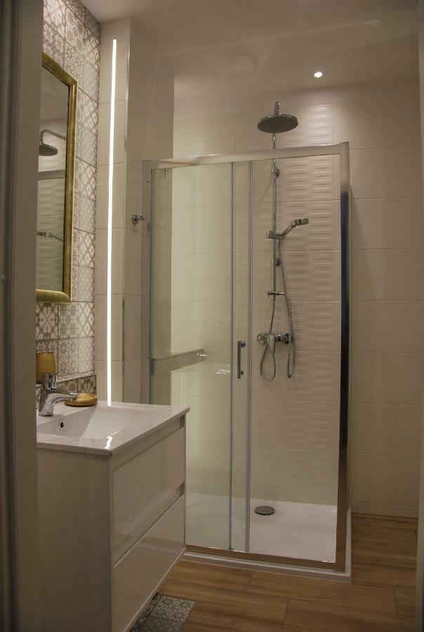 Margaret Apartment *
